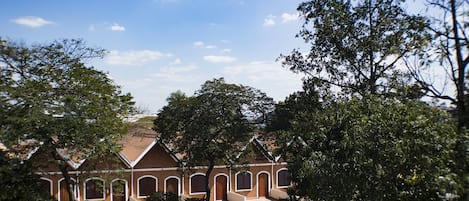 Khuôn viên nơi lưu trú
