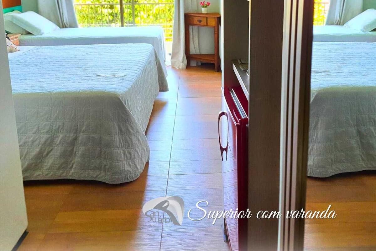 Standard Superior Triplo | Minibar, iron/ironing board, free WiFi, bed sheets
