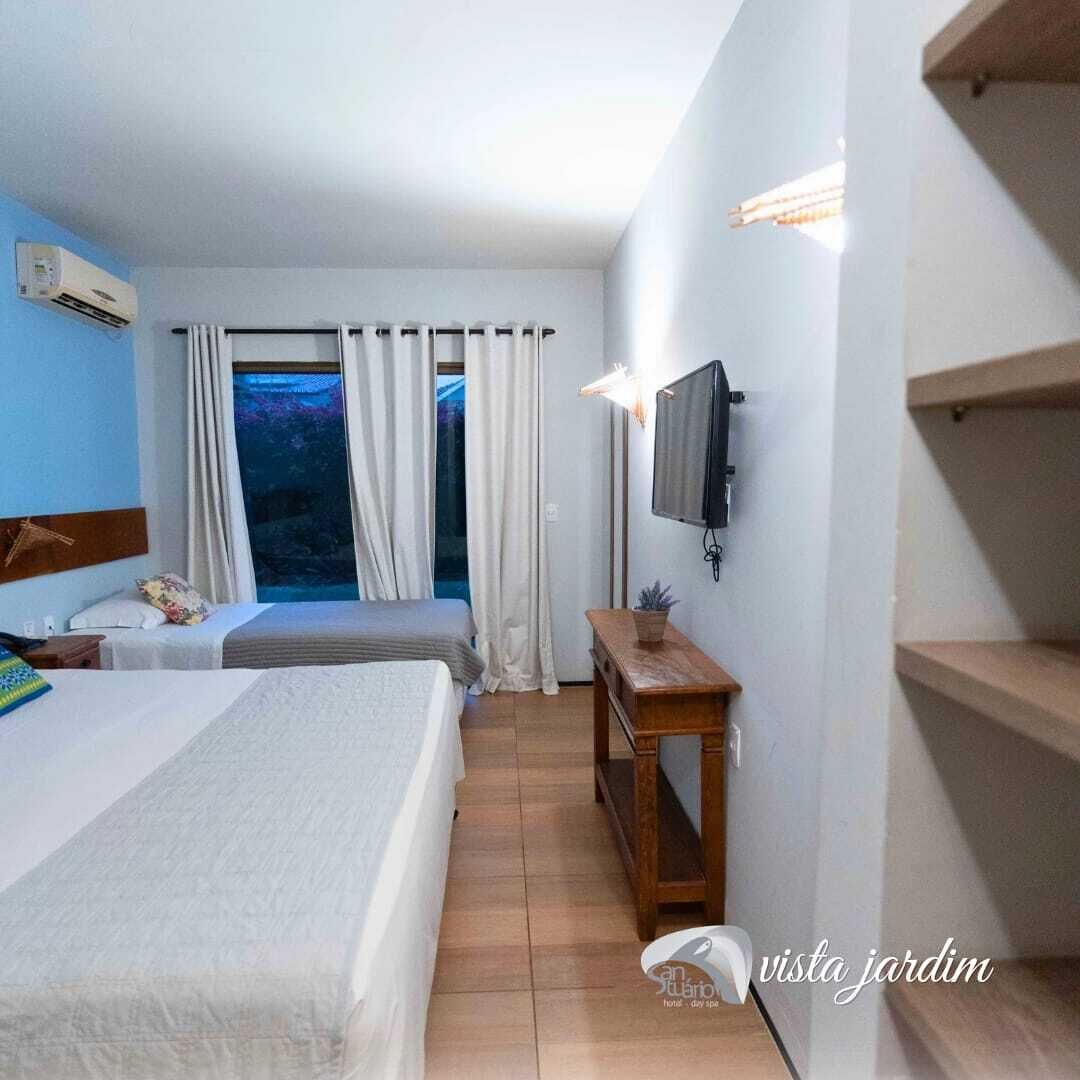 Standard Jardim Triplo | Minibar, iron/ironing board, free WiFi, bed sheets