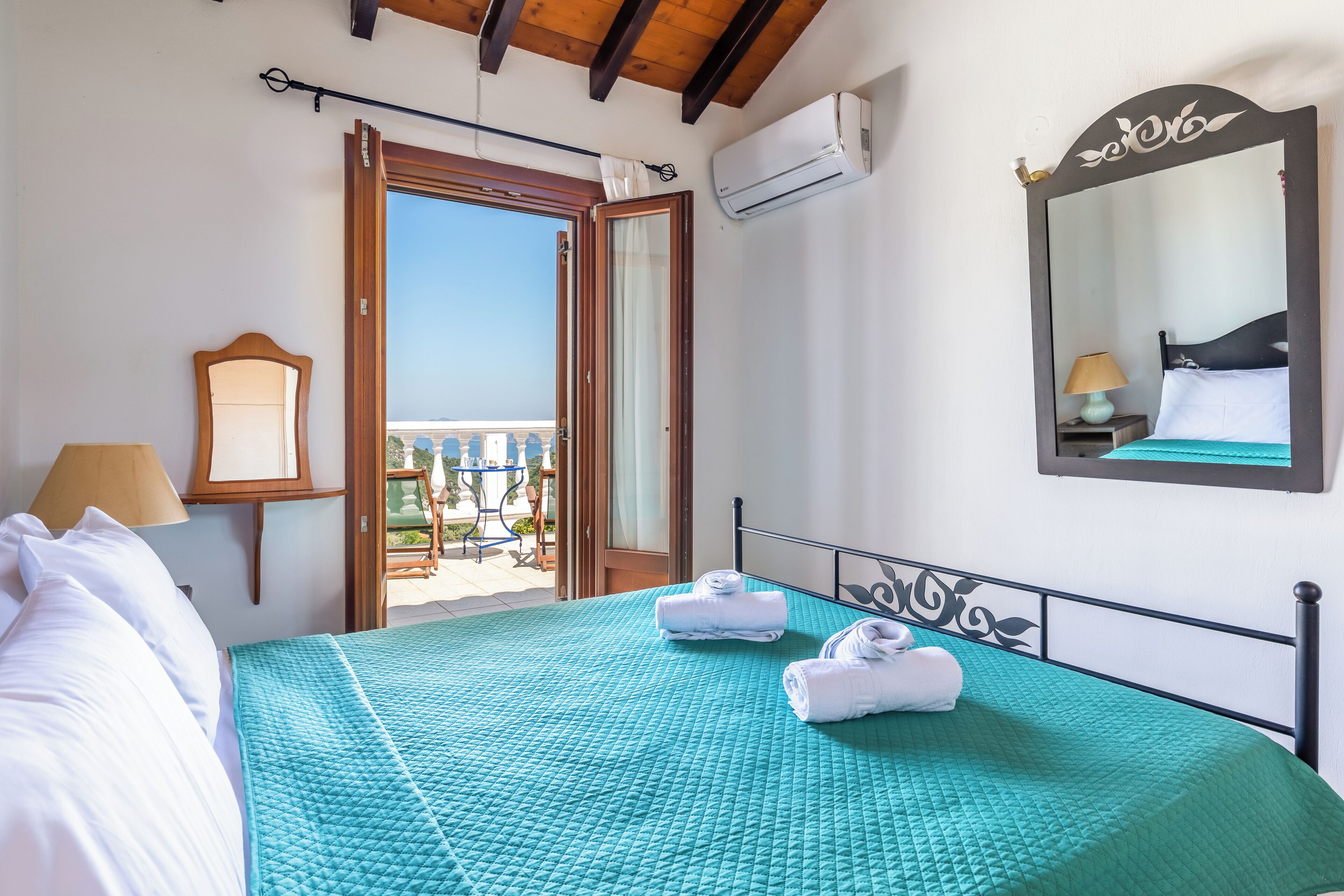 Villa, 2 Bedrooms (Delfi) | 2 bedrooms, in-room safe, iron/ironing board, free cots/infant beds