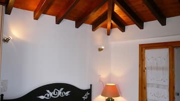 Villa, 2 Bedrooms (Sendoukia)