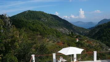 Villa, 2 Bedrooms (Delfi) | Terrace/patio