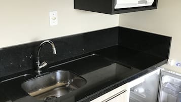 Estudio | Cocina privada | Frigorífico