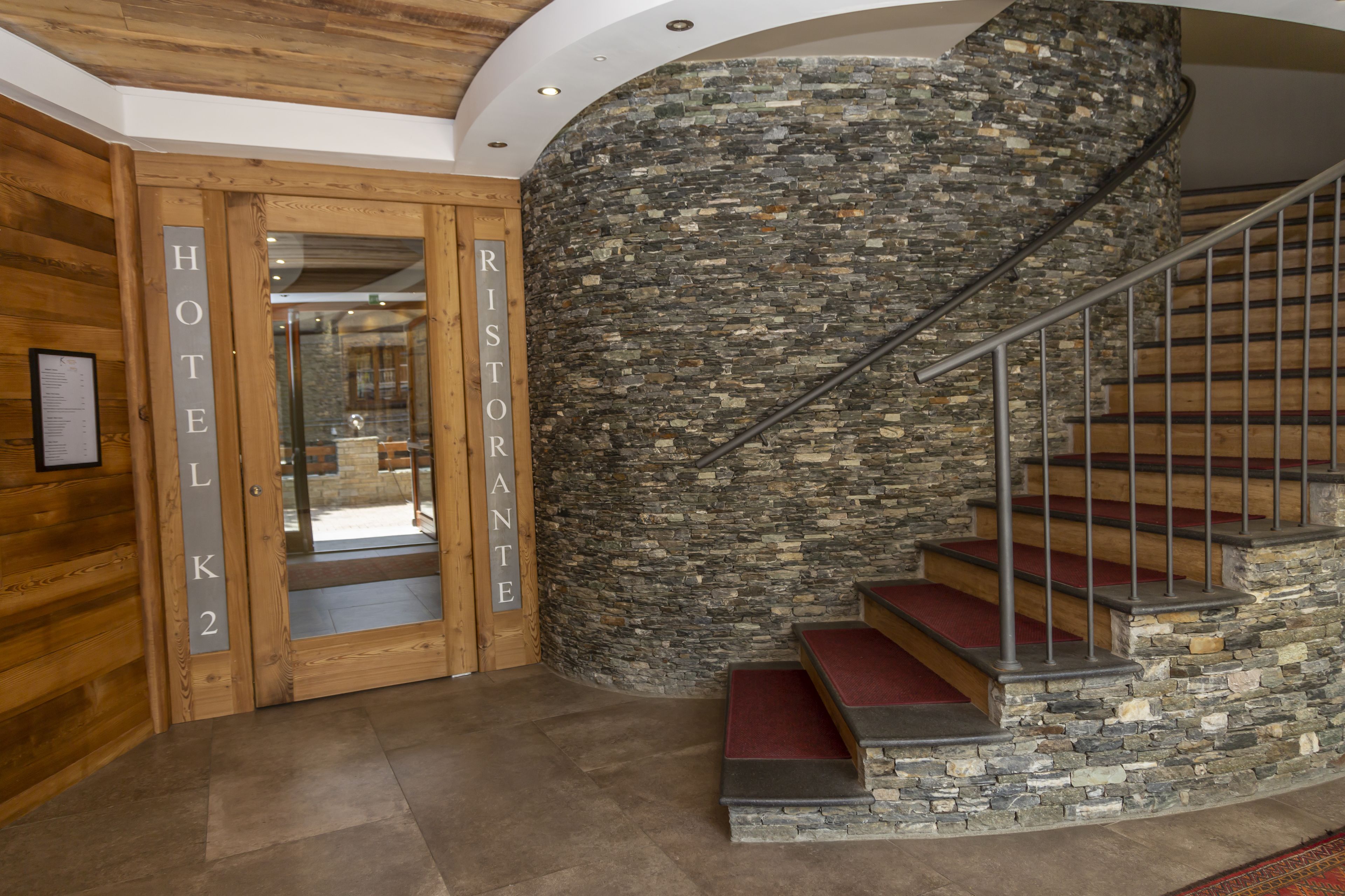 内部エントランス