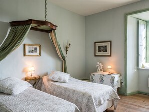 Comfort-Doppel- oder -Zweibettzimmer, mit Bad