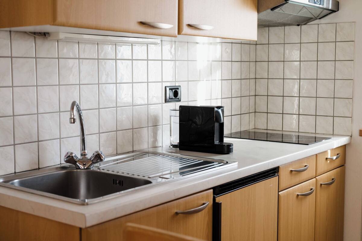 apartment, balcony | private kitchen | microwave, stovetop, high chair, cookware/dishes/utensils