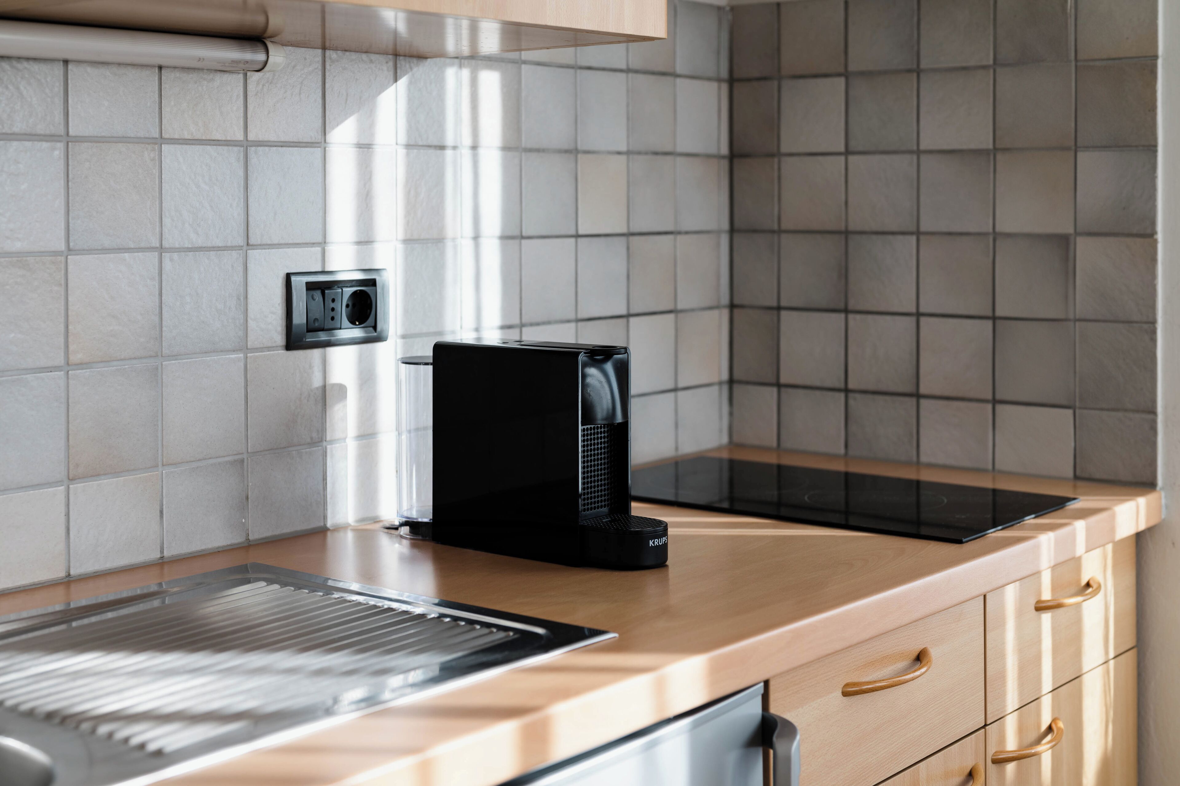 microwave, stovetop, high chair, cookware/dishes/utensils