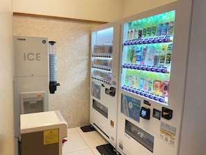 Enjoy convenient access to cold water and a range of snacks and drinks.