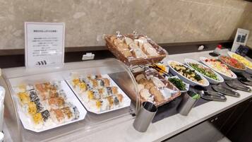 Free daily buffet breakfast