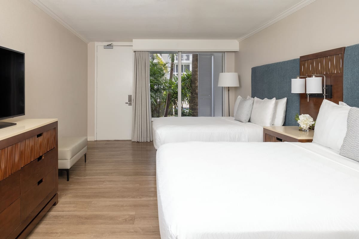 2 bedrooms, in-room safe, individually decorated, individually furnished