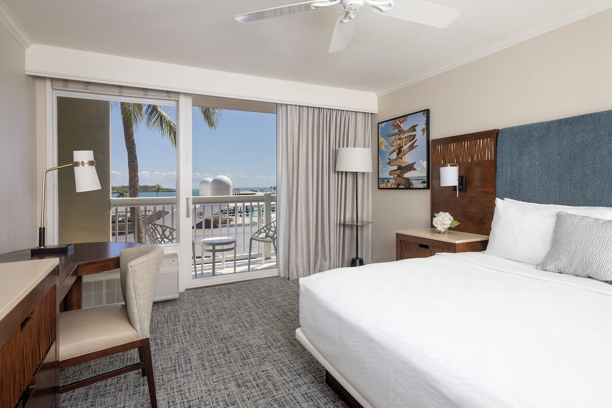 2 bedrooms, in-room safe, individually decorated, individually furnished