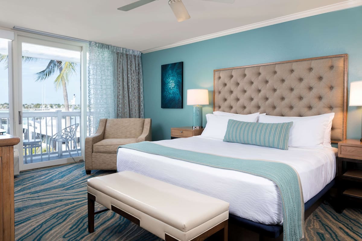 2 bedrooms, in-room safe, individually decorated, individually furnished