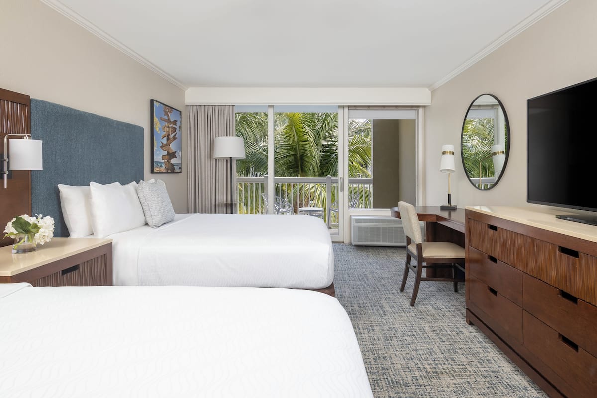 2 bedrooms, in-room safe, individually decorated, individually furnished