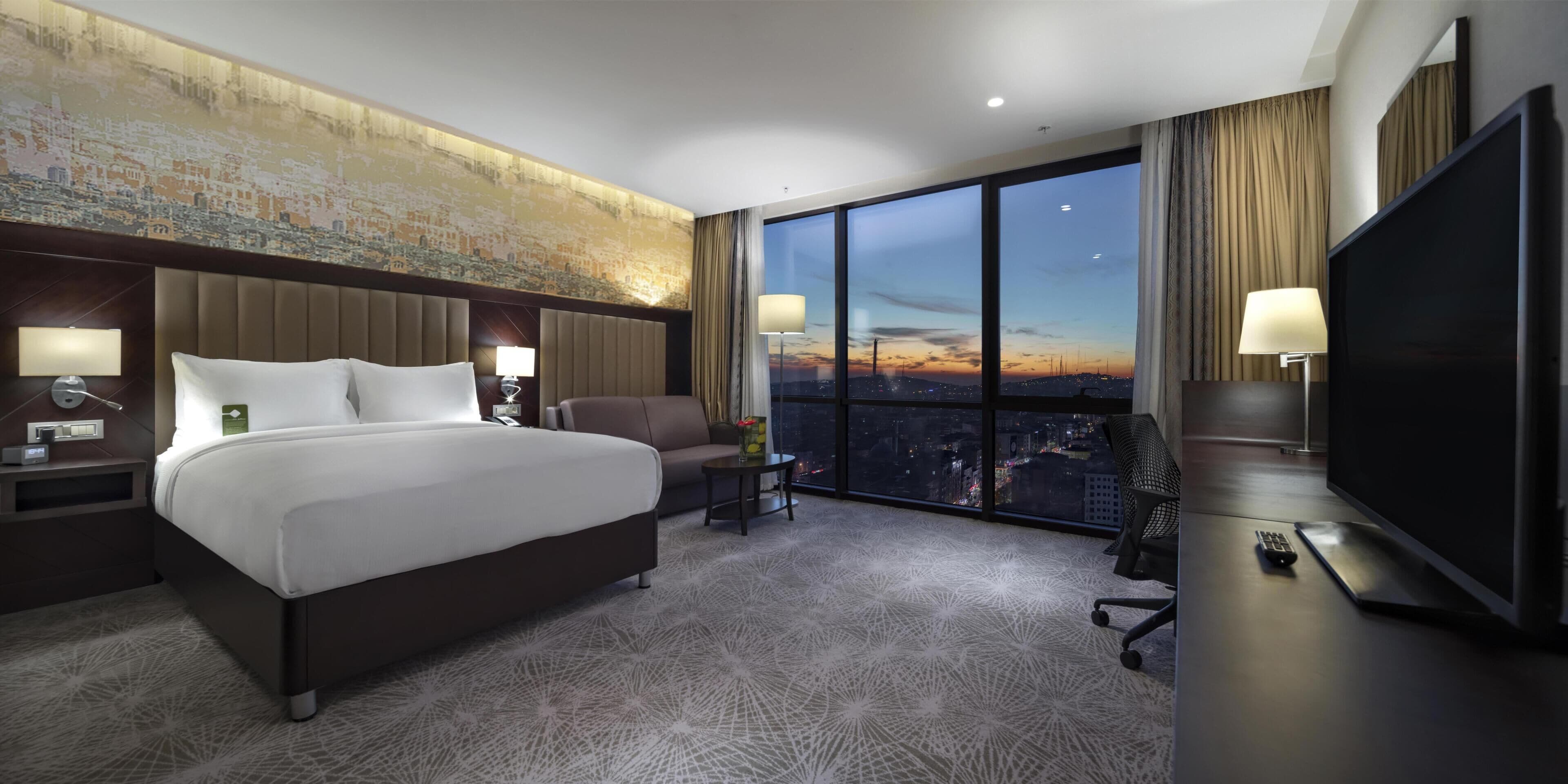 Habitación familiar, 1 cama Queen size (Deluxe) | Ropa de cama de alta calidad, camas con efecto memoria y minibar 