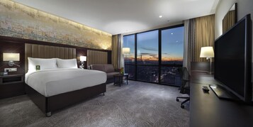 Premium bedding, memory foam beds, minibar, in-room safe