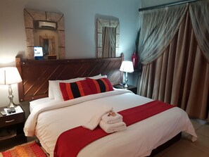 Suíte superluxo, 1 quarto (MD) | Frigobar, cofres nos quartos, escrivaninha