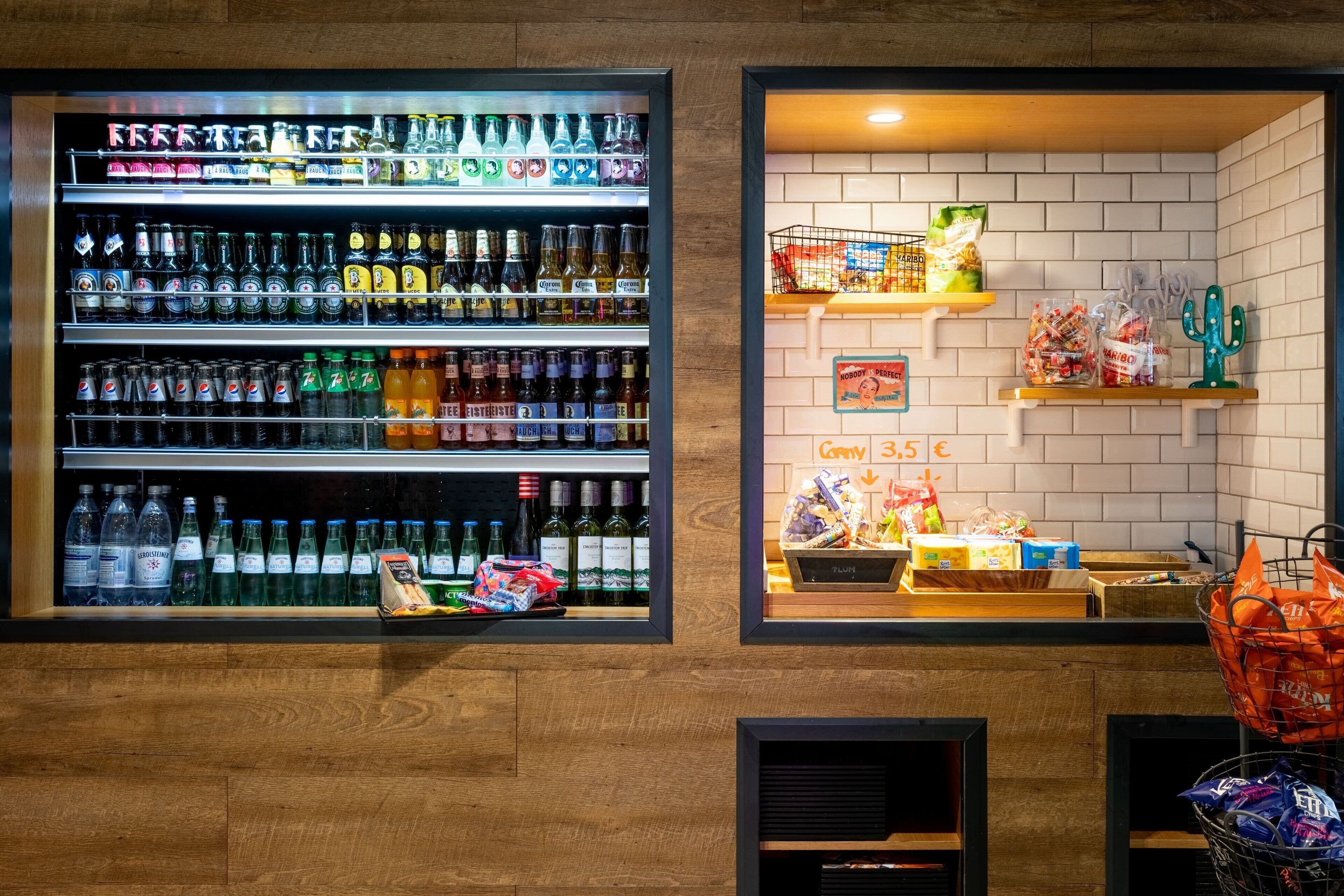 Photo - Moxy Frankfurt Airport