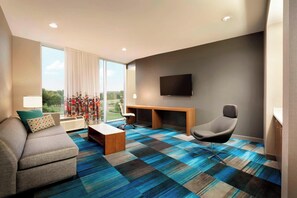 Suite, 1 King Bed with Sofa bed, Corner | In-room safe, desk, iron/ironing board, free WiFi