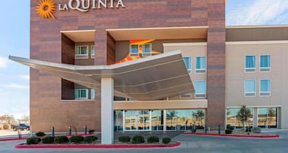 La Quinta Inn & Suites by Wyndham Lubbock South