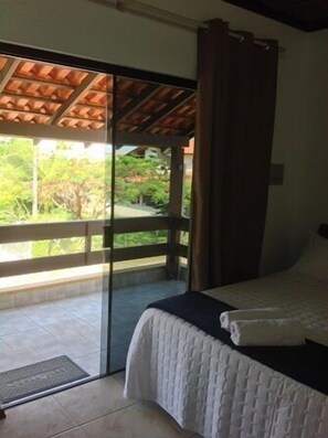 Quarto quádruplo | Frigobar, cortinas blackout, quartos à prova de som