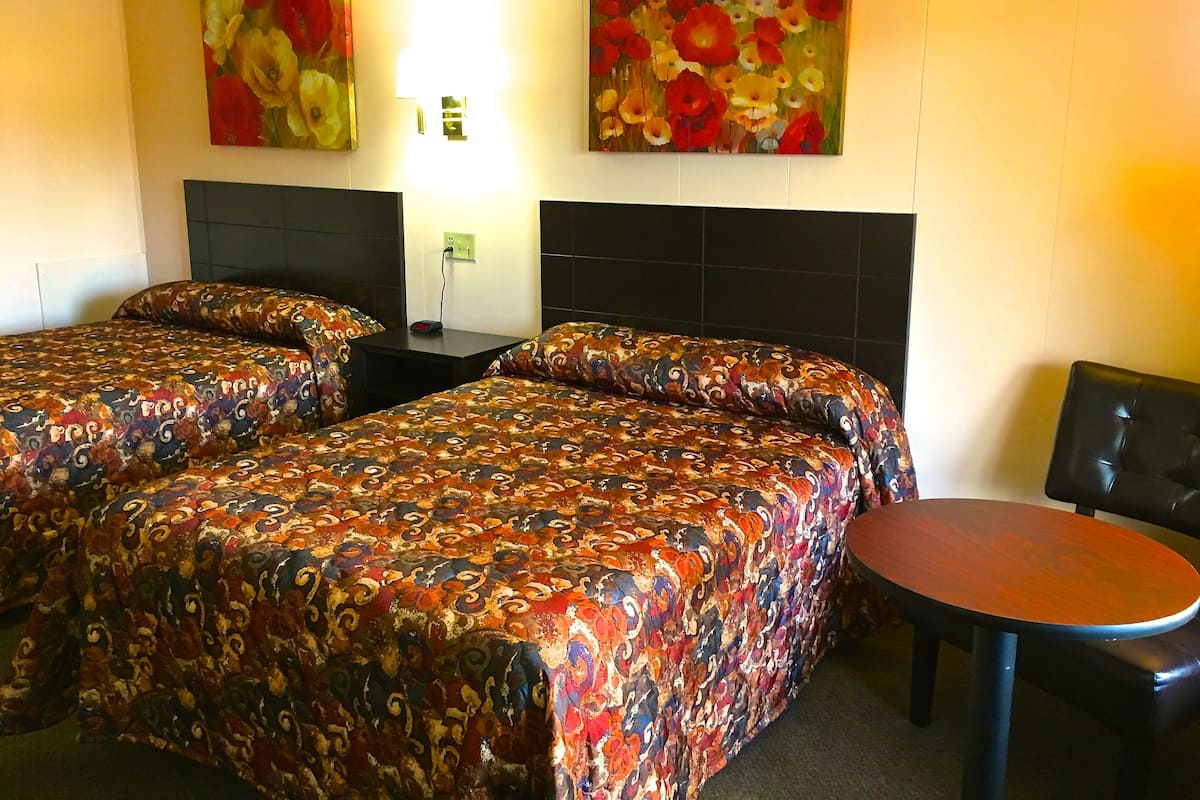 Standard Room, 2 Double Beds | Desk, free WiFi, bed sheets