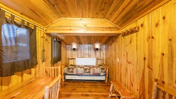 Kitchen Cabin - Up to 4 People | Living area