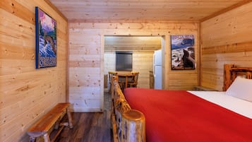 Kitchen Cabin 1 Queen - Up to 2 People | Bed sheets