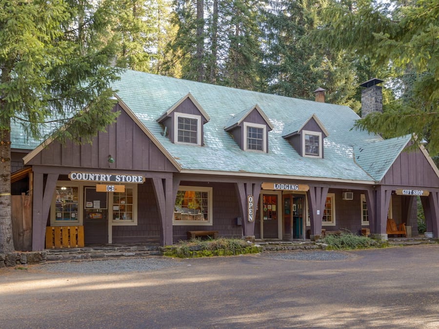 Mặt tiền nơi lưu trú