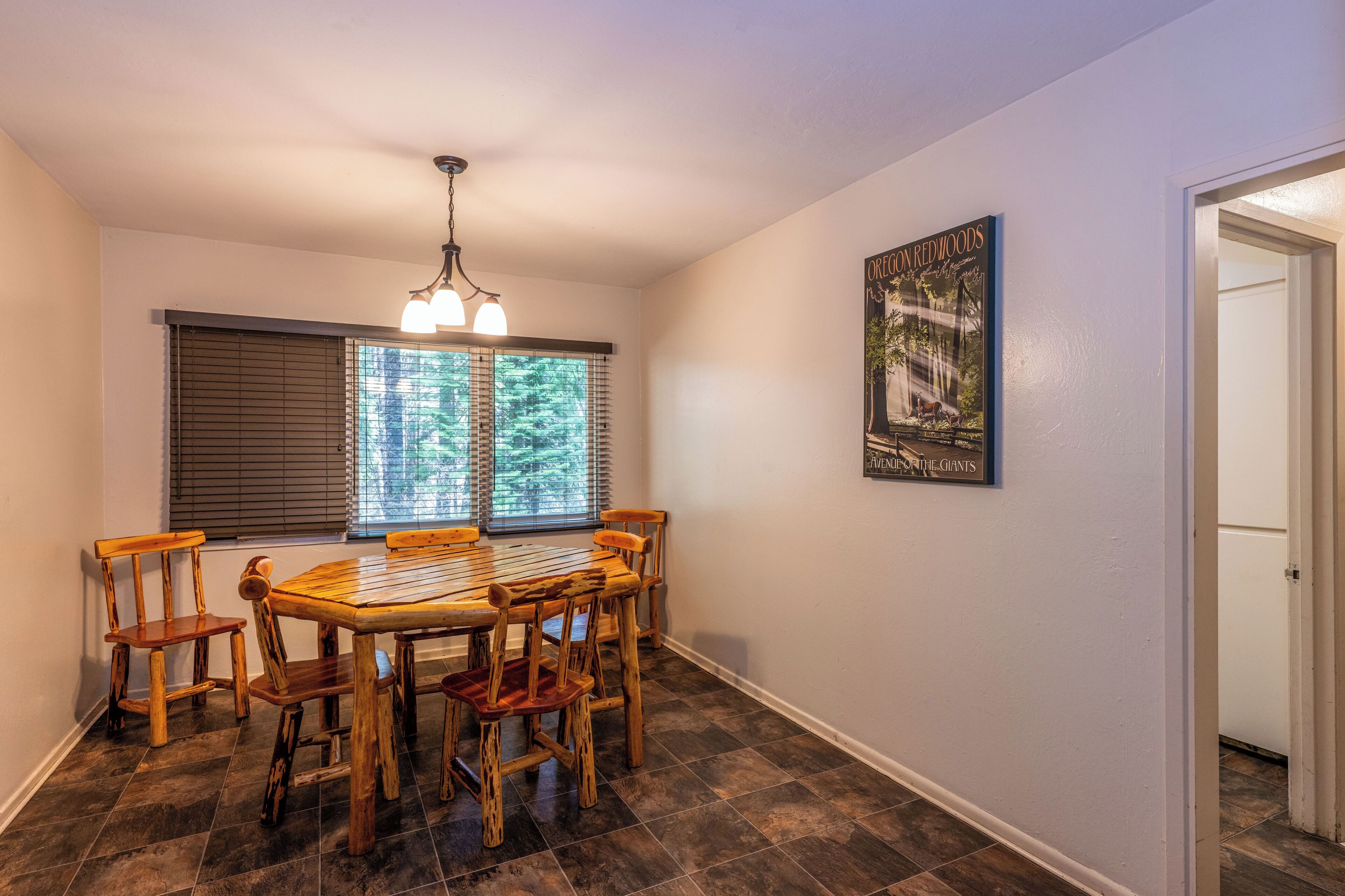Cabane, plusieurs lits, cuisine (Cabin 5 - Pet Friendly) | Restauration dans la chambre