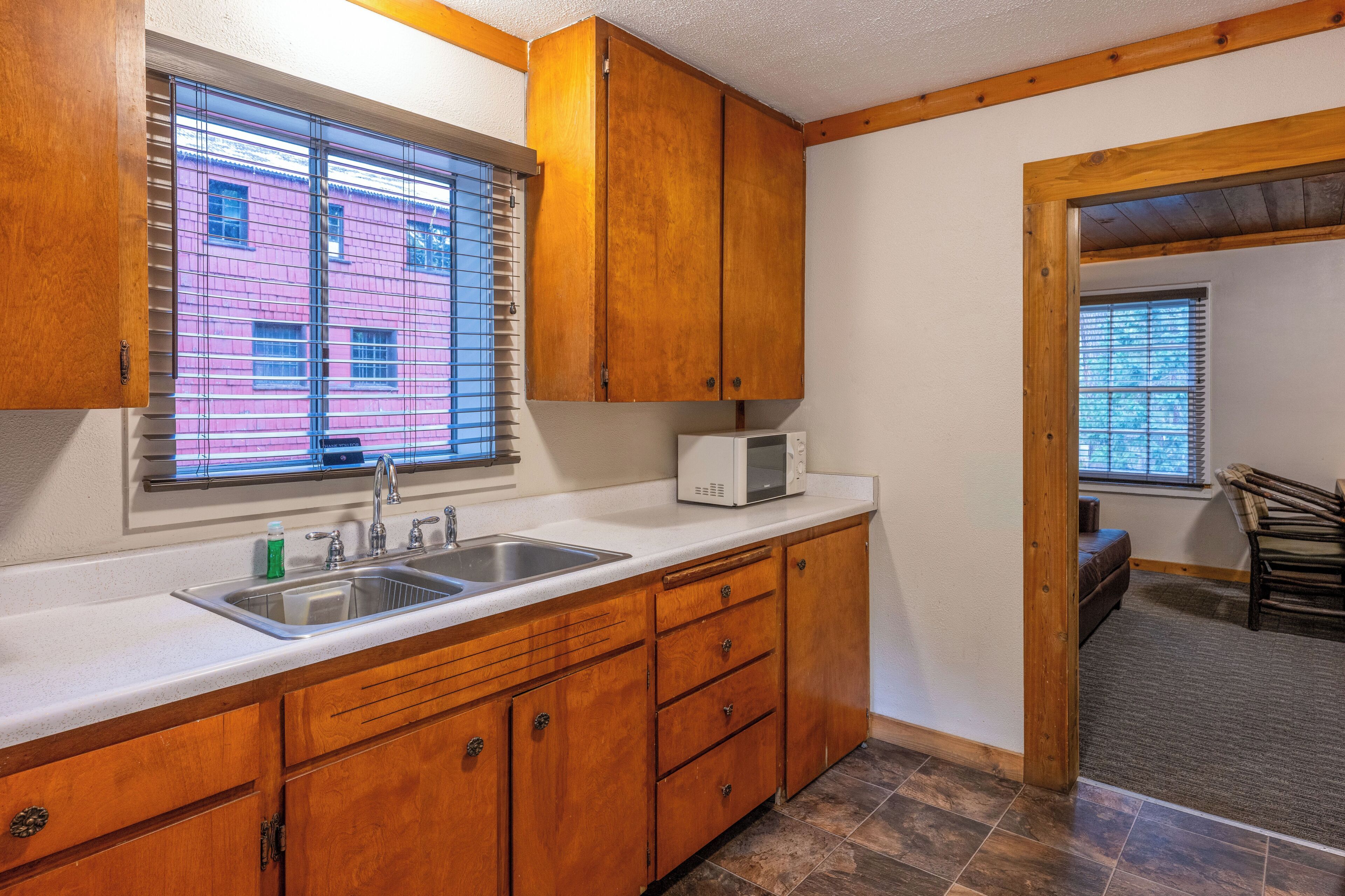 Standard Vacation House 2 King - Up to 4 People | Private kitchen