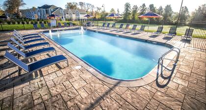 The East Island Reserve Hotel