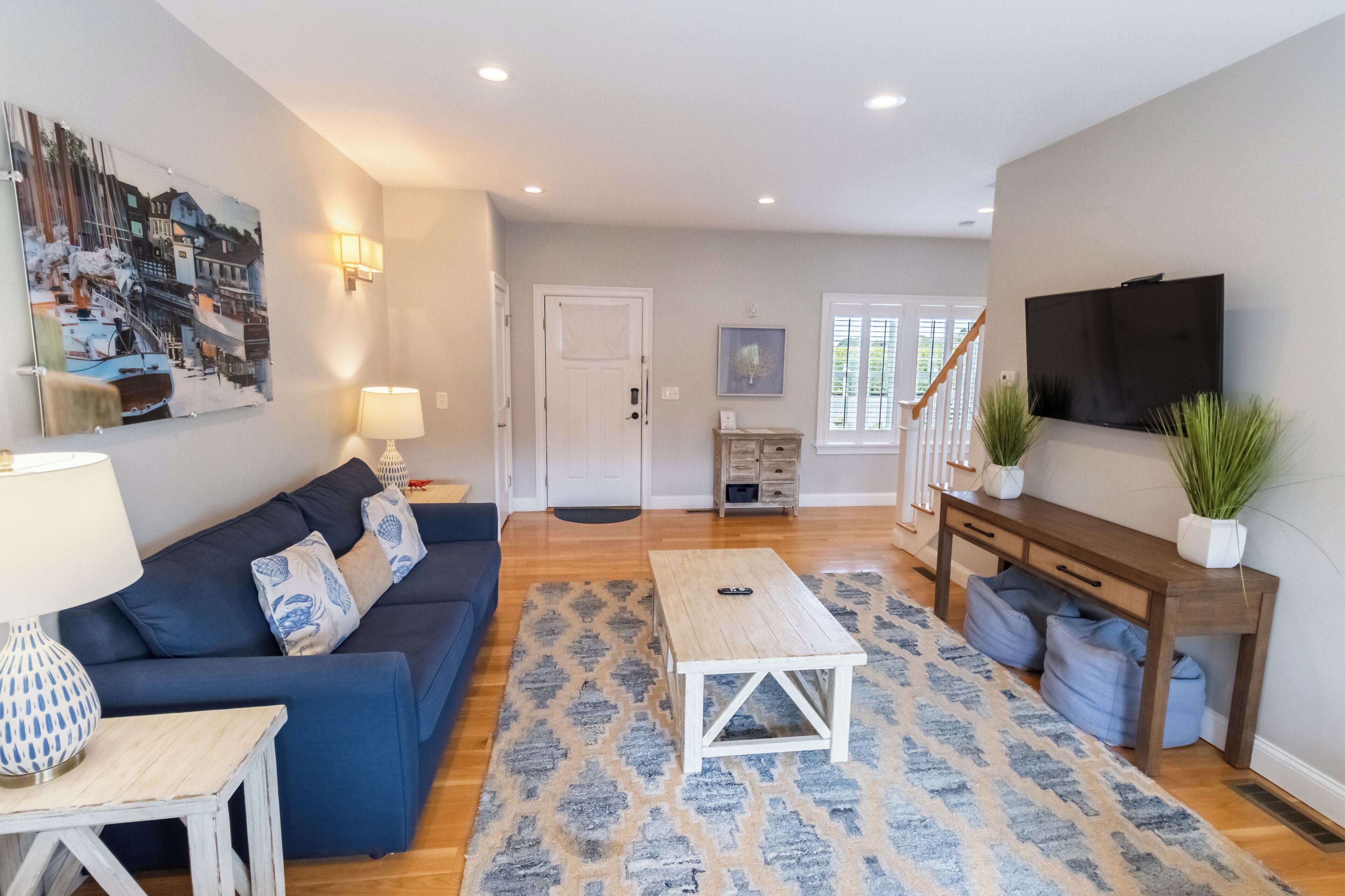 premier suite, 2 bedrooms, kitchen (no pets) | living area | flat-screen tv