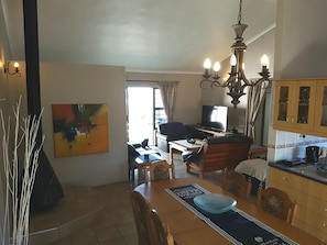 Family Apartment, 2 Bedrooms | In-room dining - Seagulls Guest House (Langebaan)