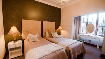 1 bedroom, in-room safe, individually decorated, individually furnished