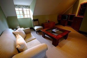 Flat-screen TV - Rawdons (Nottingham Road)