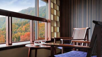 Modern Japanese Twin(Non-smoking) (No Bathroom) | In-room safe, desk, laptop workspace, free WiFi