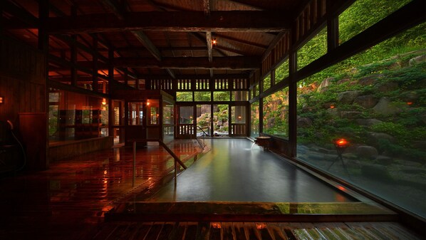 Hot springs - Zao International Hotel (Yamagata)