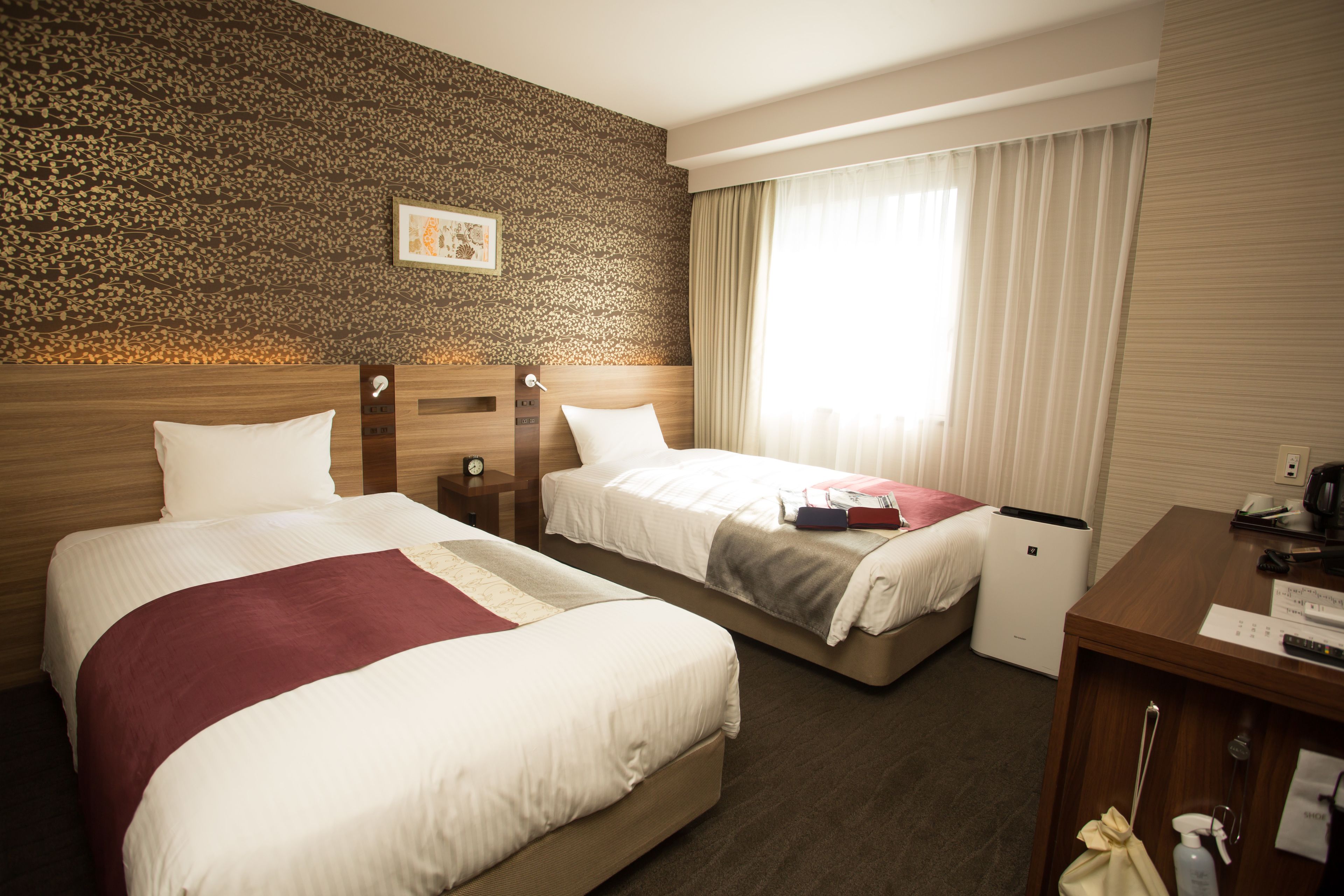 twin room | 1 bedroom, desk, laptop workspace, blackout curtains