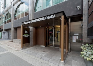 Front of property - Shinsaibashi Grand Hotel Osaka (Osaka)