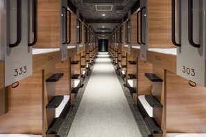 Down comforters, blackout drapes, free WiFi, bed sheets - Y's Cabin Osaka Namba (Osaka)