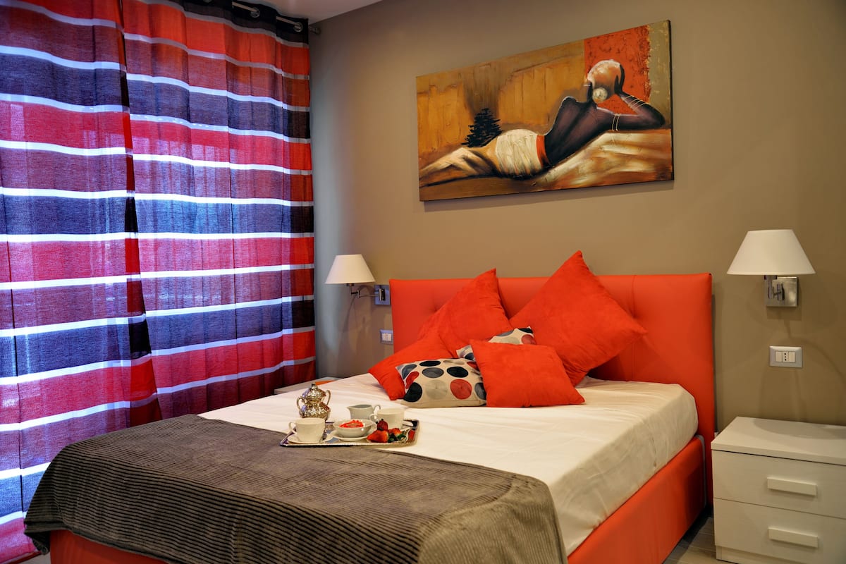 Deluxe Room | Premium bedding, minibar, in-room safe, desk