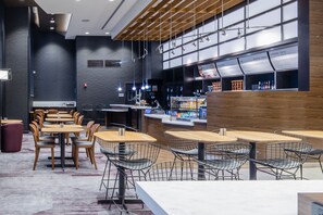 Café - Courtyard by Marriott New York Queens/Fresh Meadows (Fresh Meadows)
