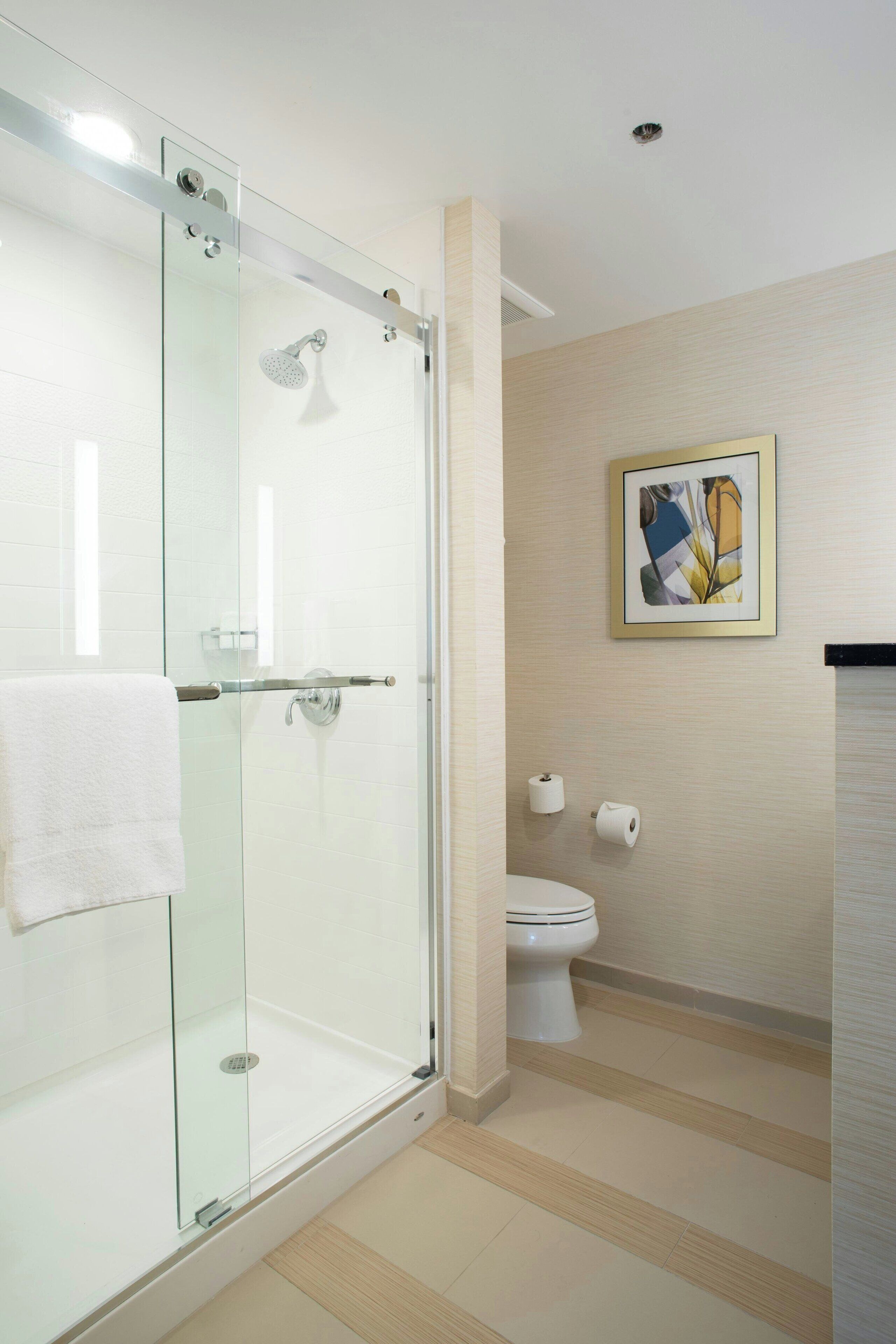 suite, 1 bedroom | bathroom | eco-friendly toiletries, hair dryer, towels, soap
