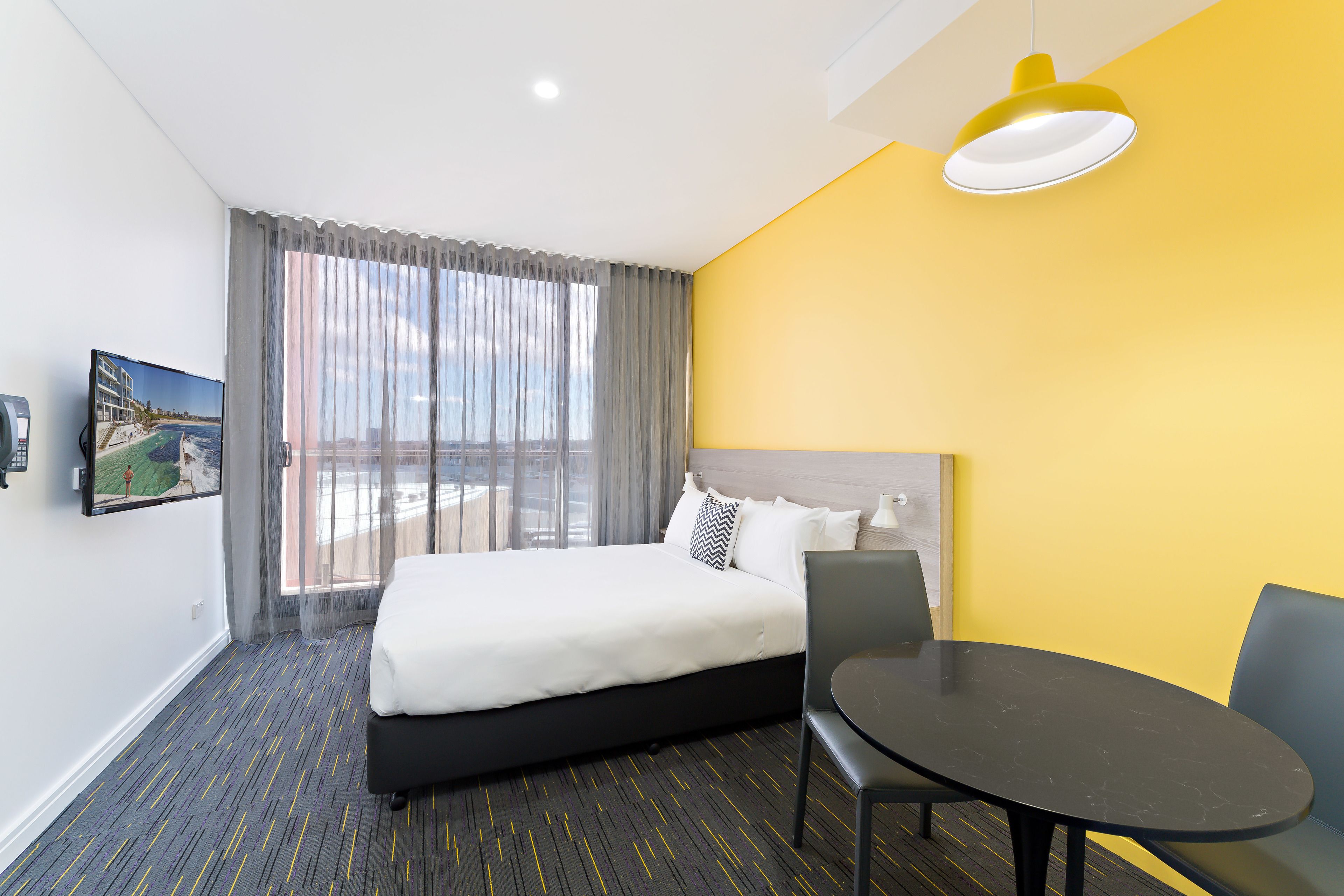 ValueSuites Green Square — image 3