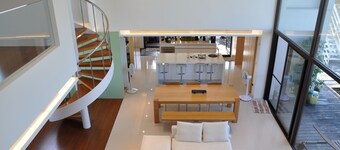Yutian House