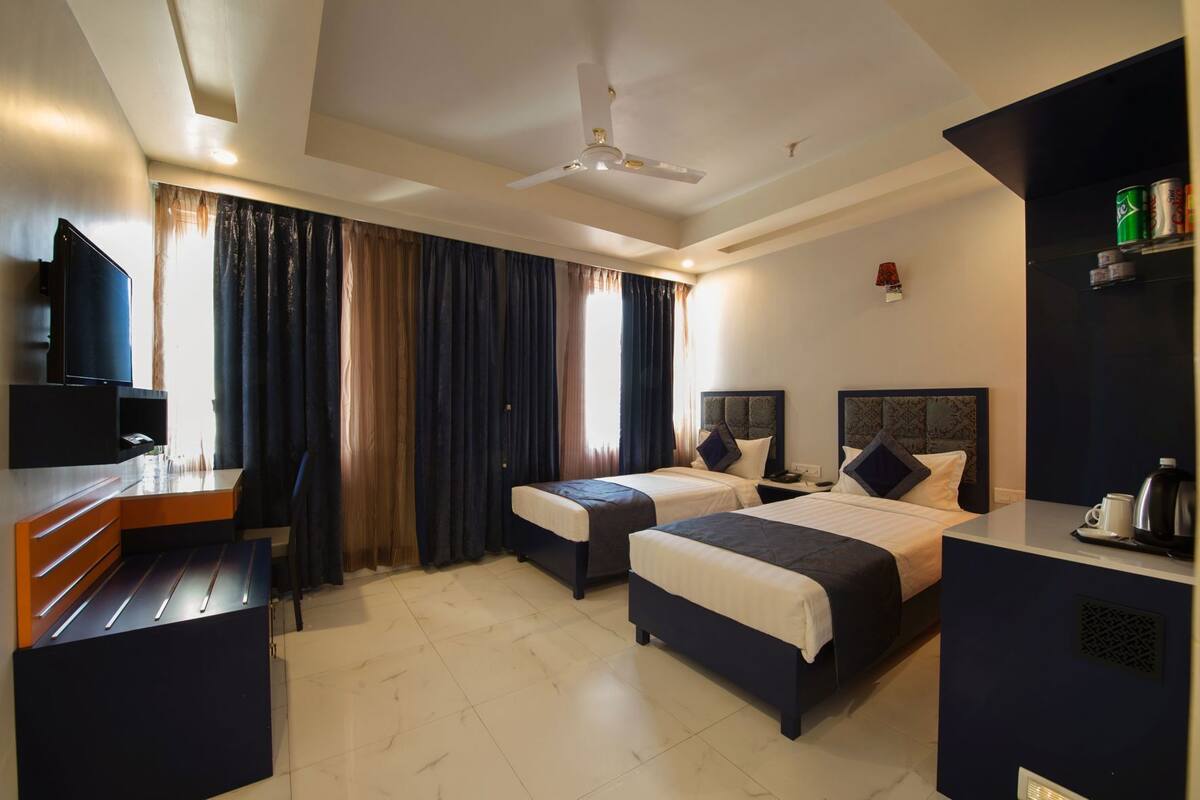 Premium bedding, minibar, in-room safe, desk