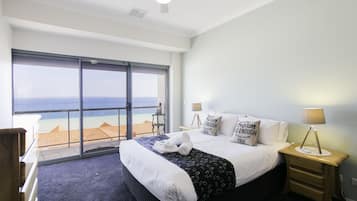 2-Bedroom Ocean View Apartment | Iron/ironing board, free cribs/infant beds, free WiFi, bed sheets