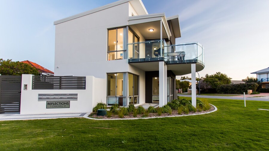 Reflections by Rockingham Apartments