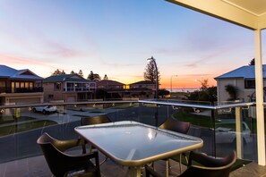 Terrace/patio - Reflections by Rockingham Apartments (Rockingham)