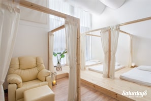 Massage - Saturdays Residence by Brown Starling (Rawai)